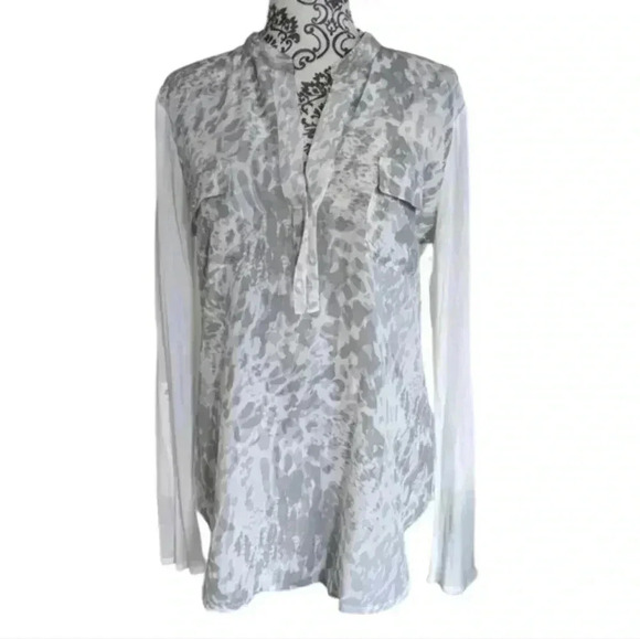Aritzia Babaton Julien Blouse Popover Top Silk Front Rayon Back Grey White Women - Picture 2 of 12